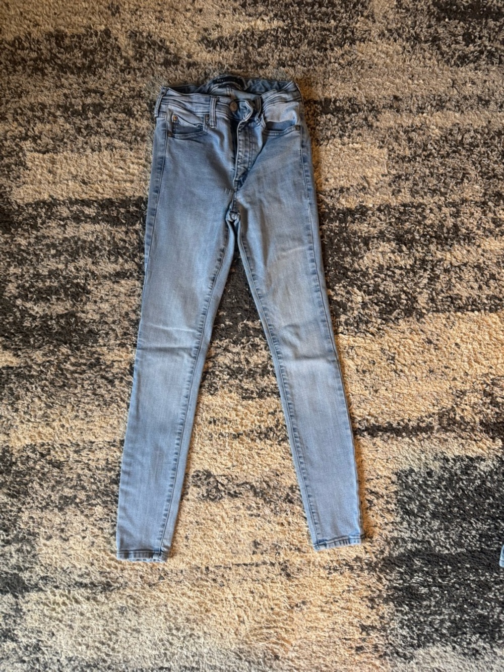 Bundle-Women Skinny Jeans — 2 Light Blue & 1 Black Pair - Picture 5 of 8